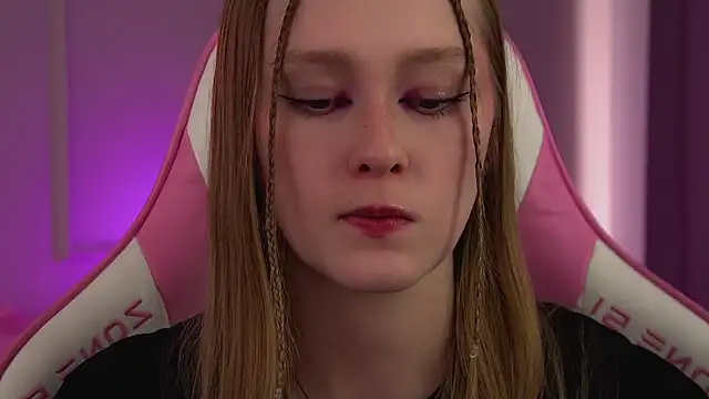 AgataFoxley webcam