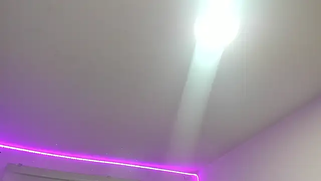 Agatha_Marin webcam