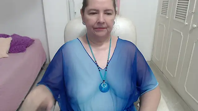 leonela_69 webcam