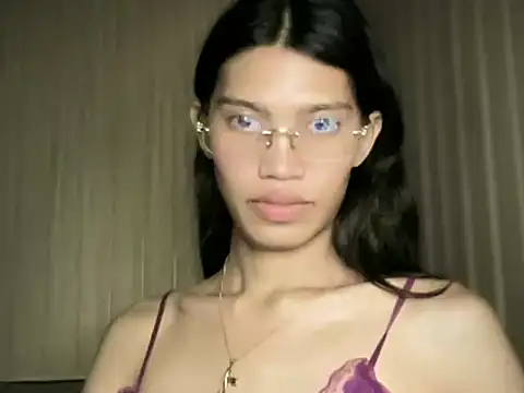 Yourgoddess_jayve webcam