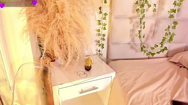 AlondraSoomer webcam
