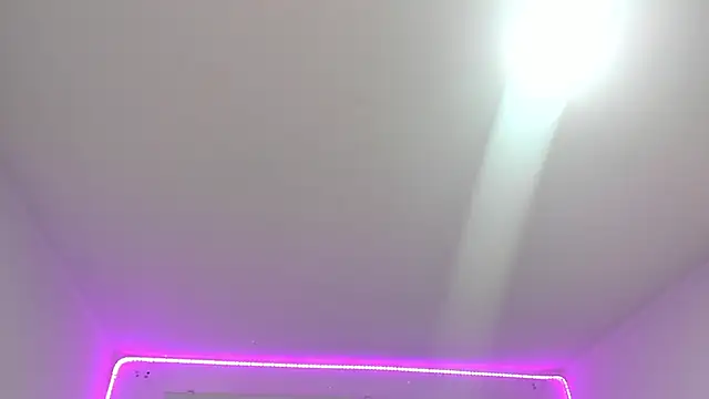 Agatha_Marin webcam