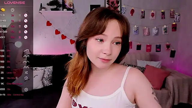 LanaBlu_ webcam