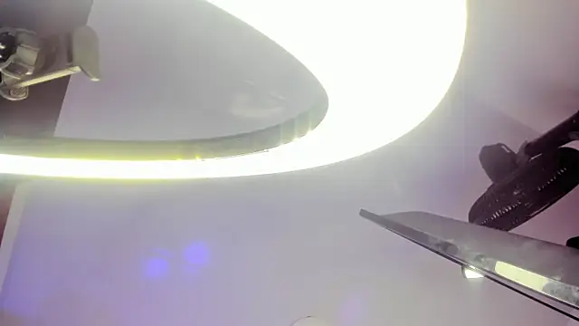 LittleeJaz webcam