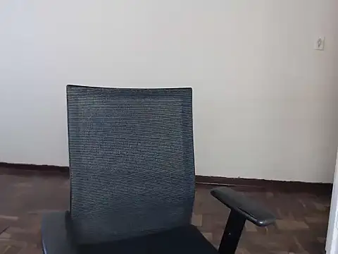 QUEENMANDYY webcam