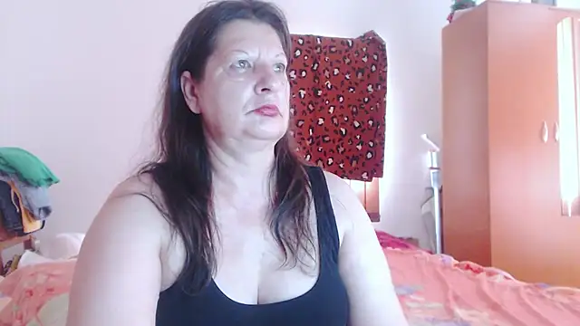 ExtasyMature webcam