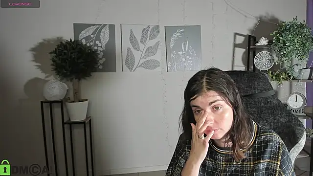 MartaEdams webcam