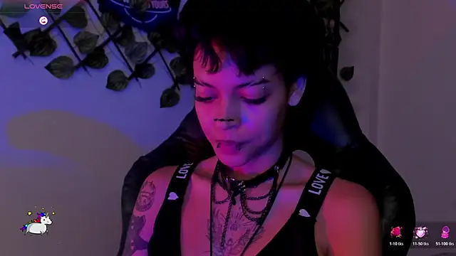 Anny_Kiitty webcam