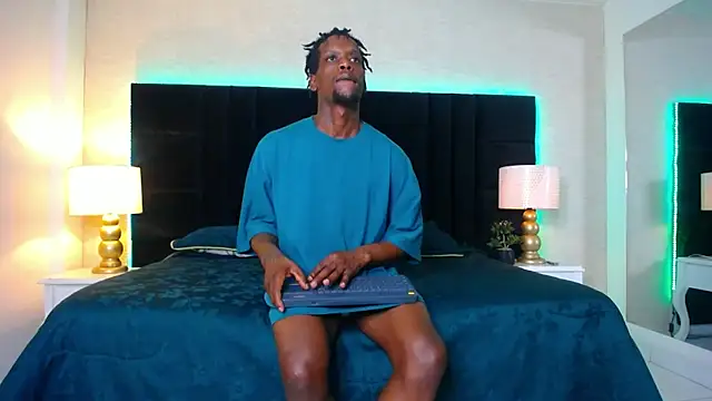 SkylerBigxxx Live Web Cam Show