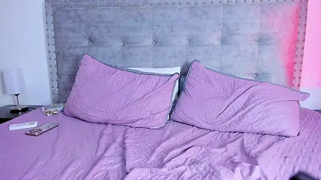 stick_and_julieth Live Web Cam Show