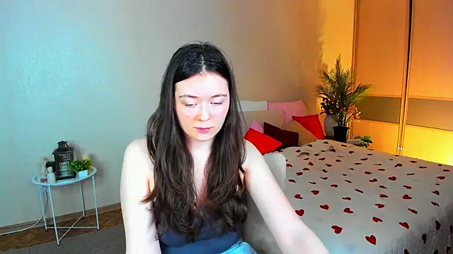 AlluringLookk webcam