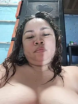 Sweetlorie_83 webcam