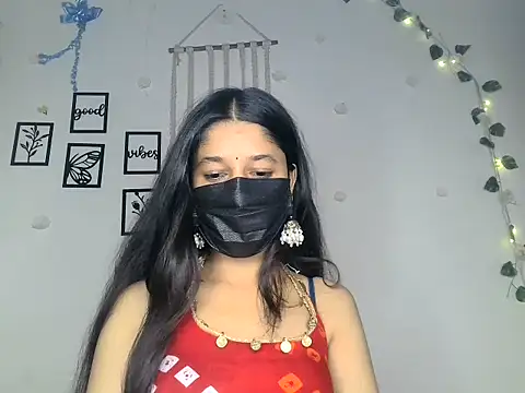 HOT_SNEHA4
