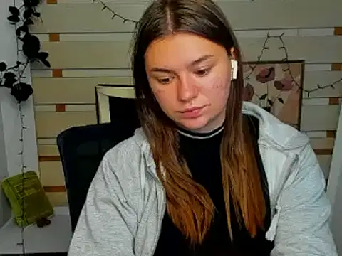 Josephine_Kiss webcam