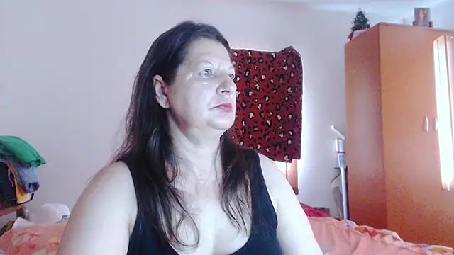 ExtasyMature webcam