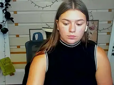 Josephine_Kiss webcam