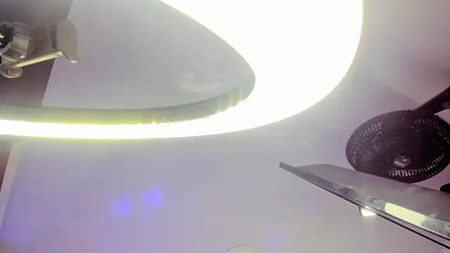 LittleeJaz webcam