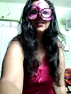 LOVE__RANI webcam
