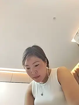 Yiyoongg webcam