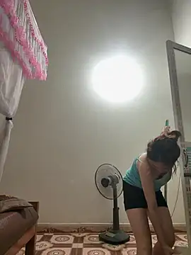 Aria_Maya webcam