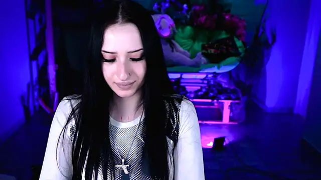 MonicaLowes webcam