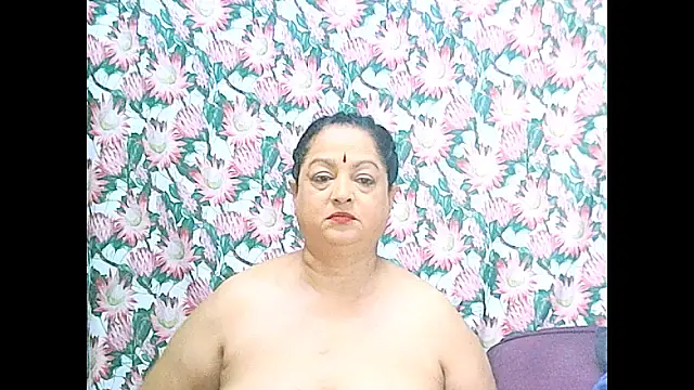 matureindian live cam on StripChat