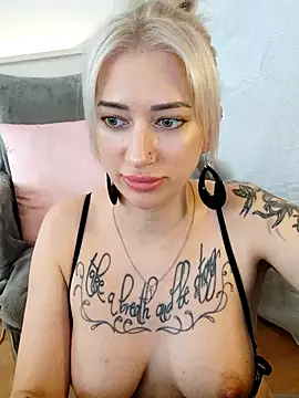 Gina-Lumara webcam