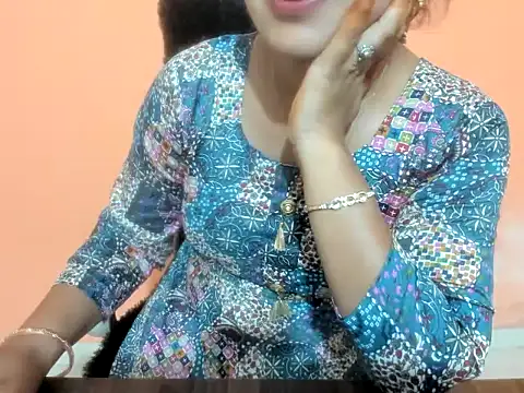 Kudi_Kiyara webcam