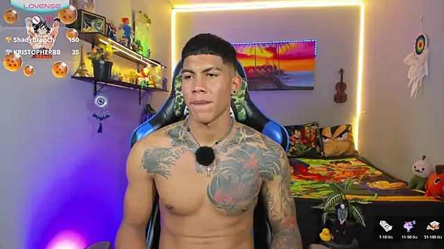 Damian_latinxxx live cam on StripChat