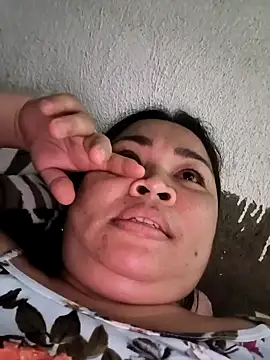 Sweetlorie_83 webcam