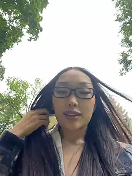 trytomakememoam webcam
