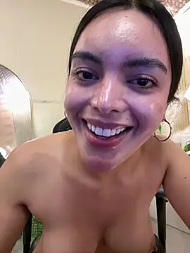 TS-SimplyTheBest Live Web Cam Show