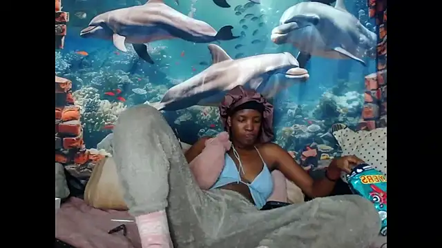 AfricanBarbiee69 webcam