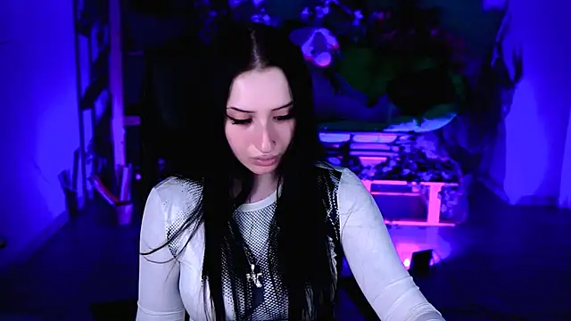 MonicaLowes webcam