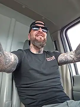 Beardedtattood Live Web Cam Show