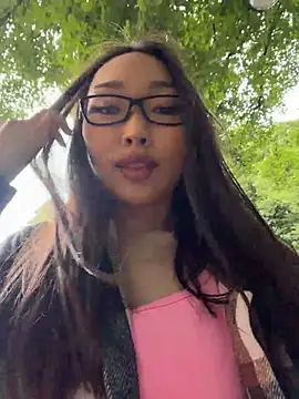 trytomakememoam webcam