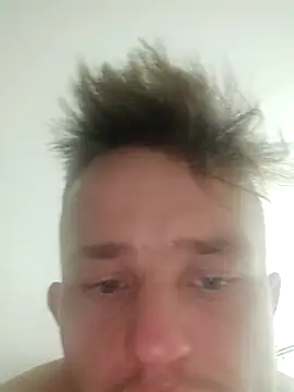 Czapeczkachcesexucipki webcam