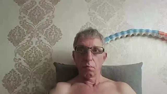 BobbyXRoyal webcam