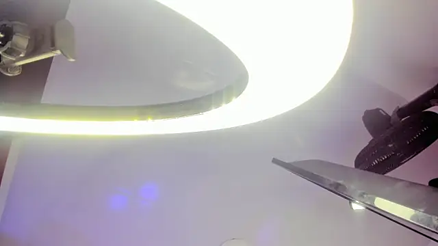 LittleeJaz webcam