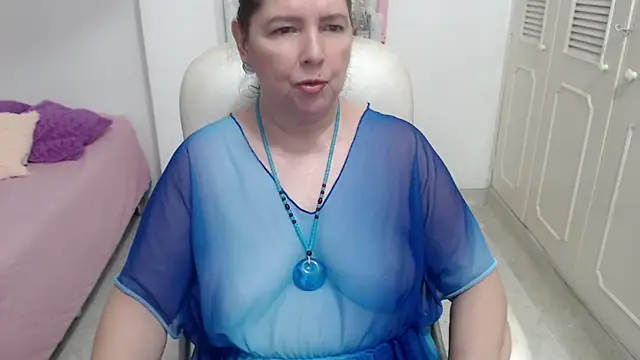leonela_69 webcam