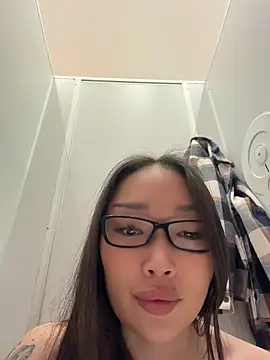 trytomakememoam webcam