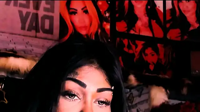 indian_dreamgirl webcam