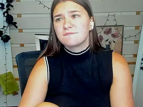 Josephine_Kiss webcam