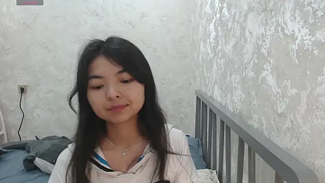 Shy_Kira webcam