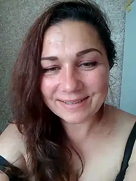 Susan8421 webcam
