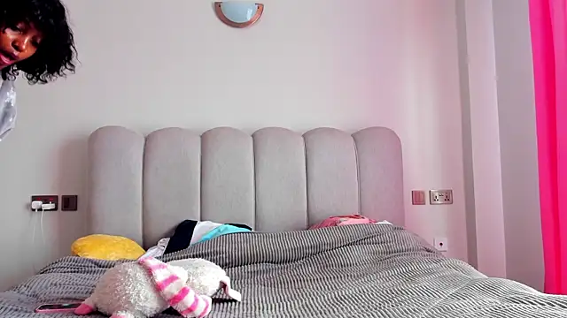 The-Bodyyy webcam