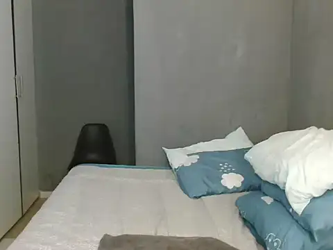Lillyan_N webcam