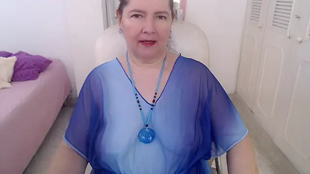 leonela_69 webcam