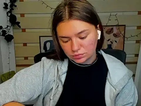 Josephine_Kiss webcam