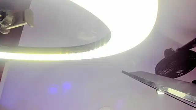 LittleeJaz webcam